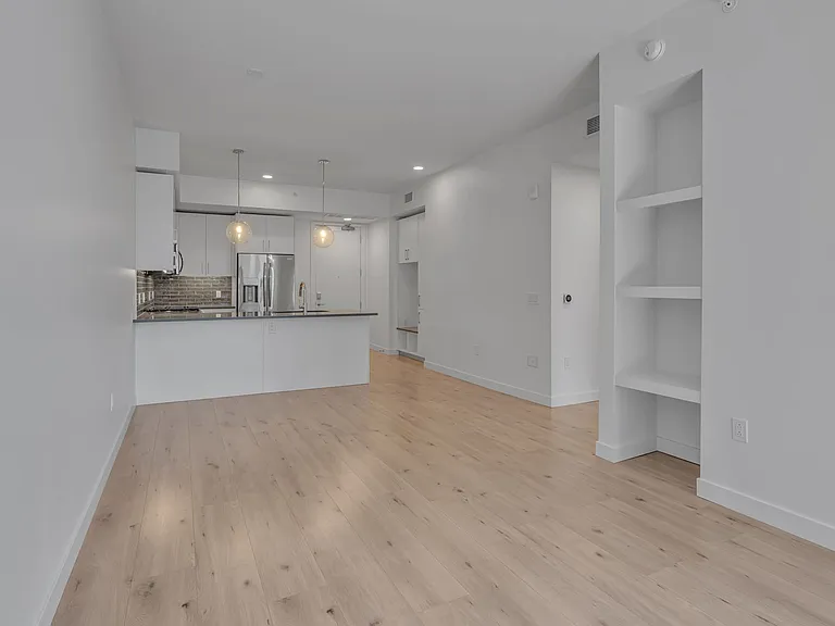 1212 Demonbreun St #810 — Photo 11