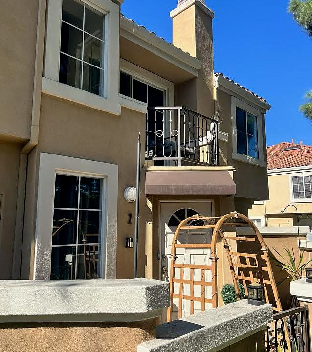 1st image of 1 Opera Ln