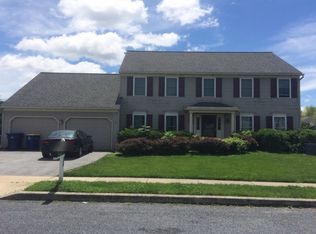 109 Quarry View Dr, Morgantown, PA 19543