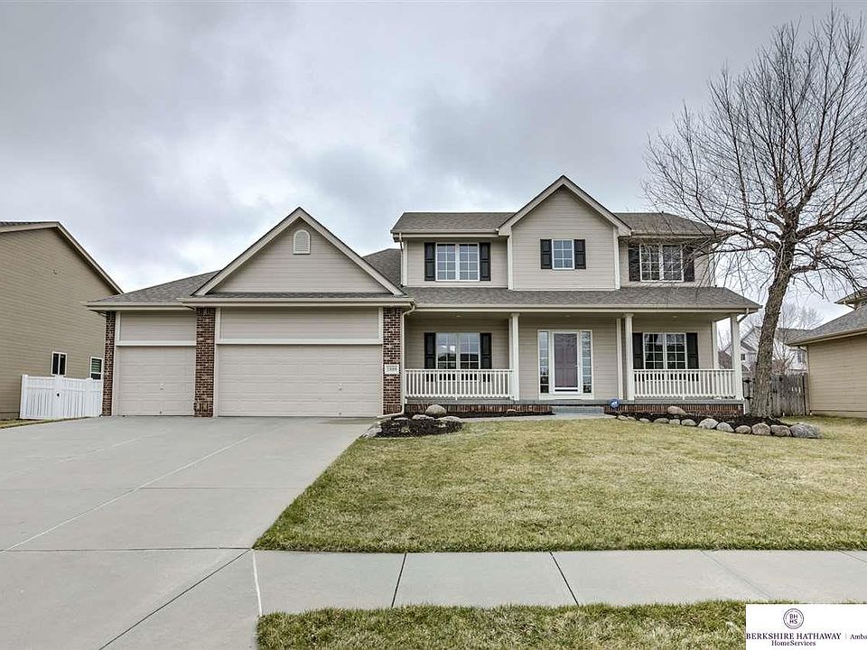 1st image of 1009 Clearwater Dr