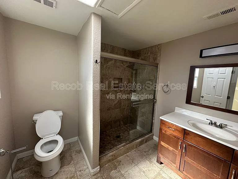 3002 Skipper St — Photo 7
