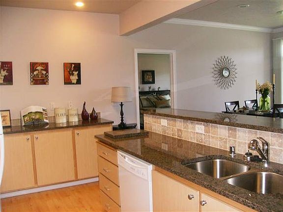 4th image of 22855 E Country Vista Drive 402 #402