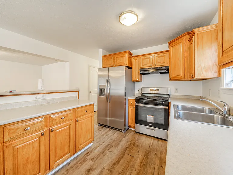 1015 N Gale St — Photo 10