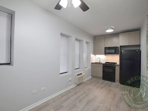 4th image of 4875 N Magnolia Ave APT 211