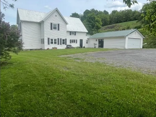 3992 Center Rd, Madison, NY 13402