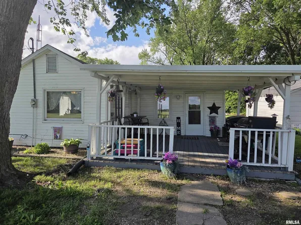 6491 County Road 1450 N, Mc Leansboro, IL 62859