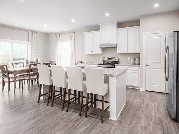 2nd image of 18476 Patty Ln