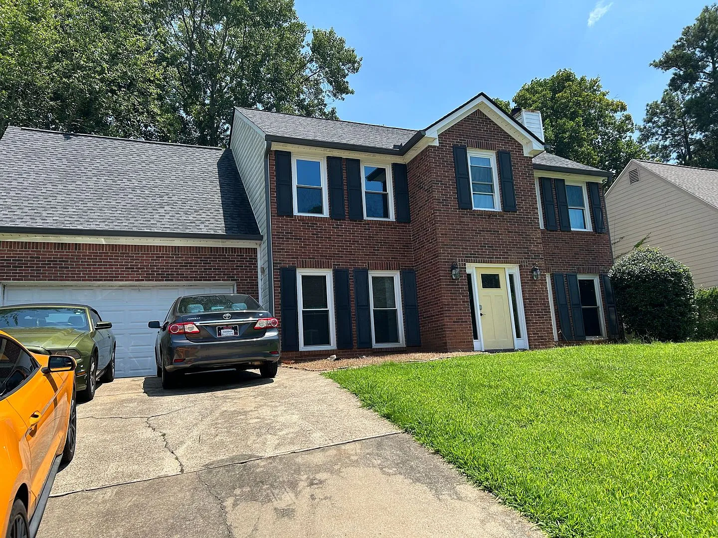 Room in 8 Bedroom Home in Acworth — Photo 3
