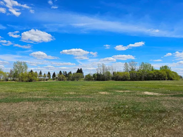 5119 45th St, Viking, AB T0B 4N0