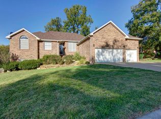 3213 S Woodstock Ave, Springfield, MO 65809