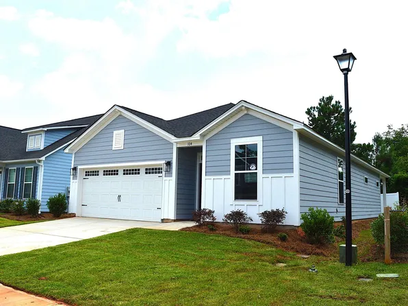 104 Locomotive Ln, Irmo, SC 29063