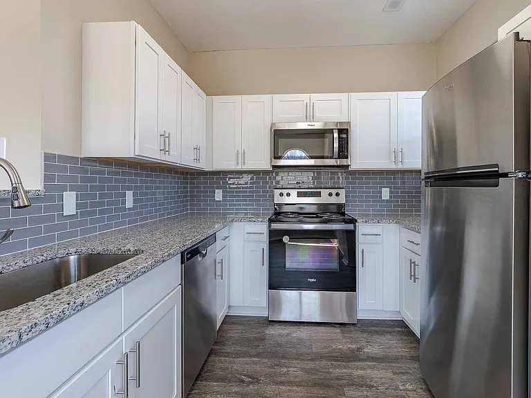 Highlands of Montour Run Apartment Homes — Photo 2