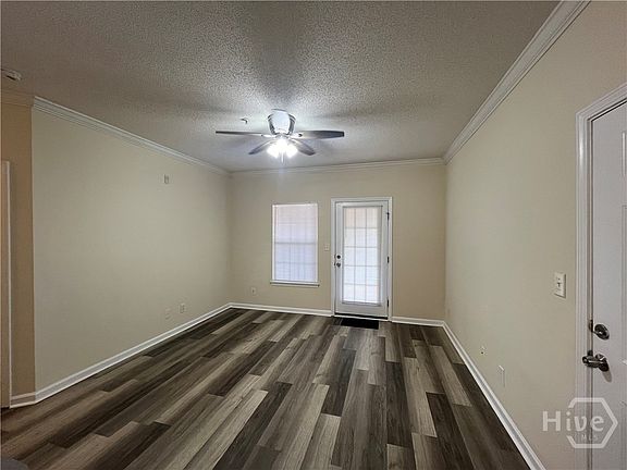 5th image of 3204 Walden Park Dr