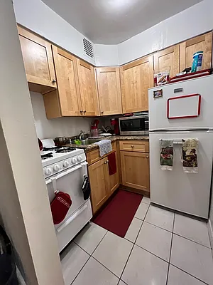 Rented by City Connections Realty | media 14