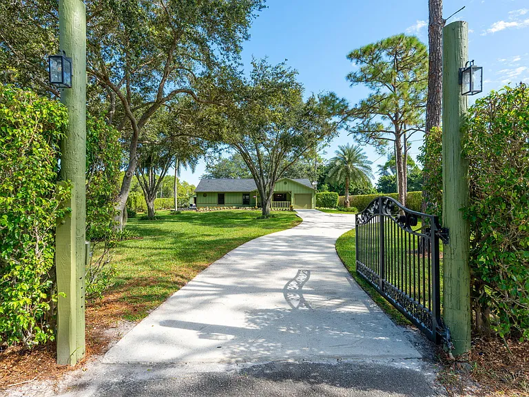 11989 Persimmon Blvd — Photo 53
