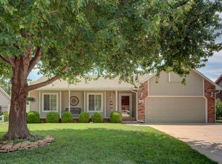 142 E Chestnut Dr, Mulvane, KS 67110