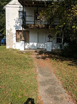 1st image of 225 Dunbar St
