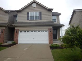 823 Foxgrove Dr, Fairview Heights, IL 62208