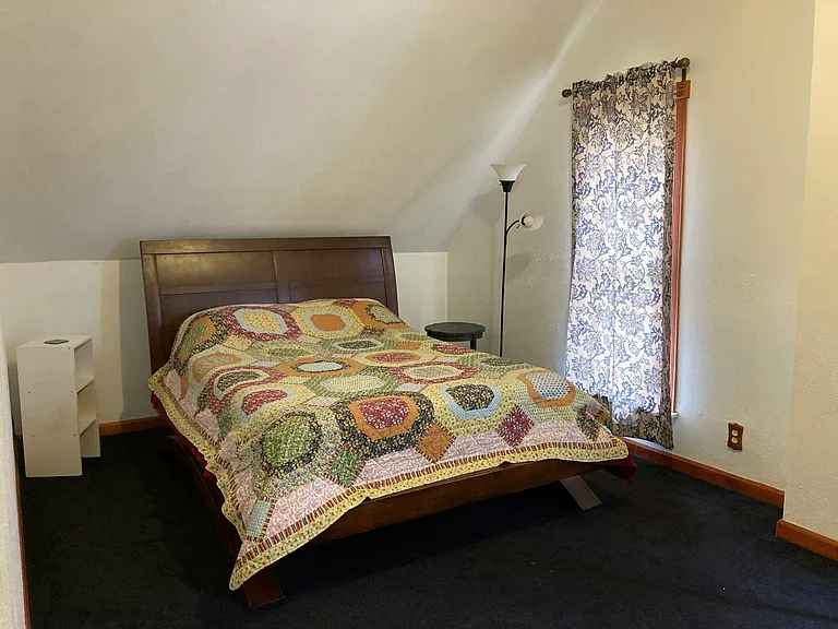 West Bedroom available for rent