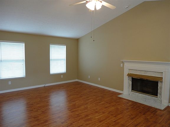 4th image of 4102 Loyala Chase Ln