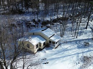 11 Lamore Road, Essex, VT 05452