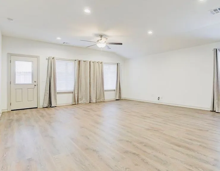 14500 Gravity Falls Ln — Photo 3