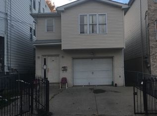 34 N 12th St, Newark, NJ 07107