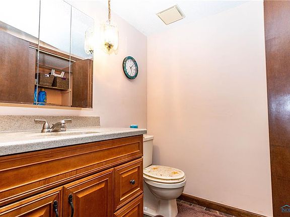 4th image of 1887 Sherwood Dr