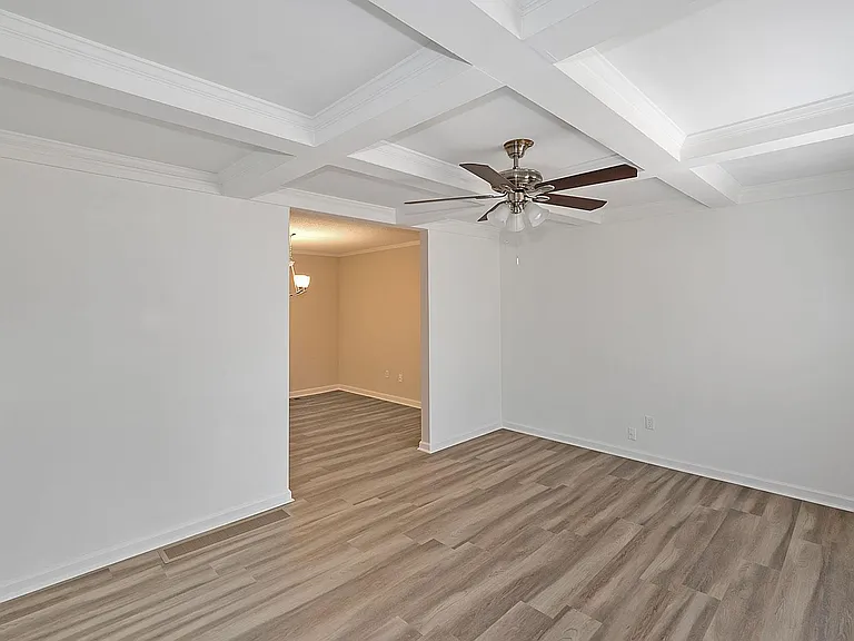 4970 Hiram Lithia Springs Rd — Photo 10