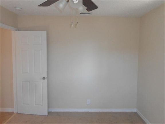 4th image of 3320 SW 2nd Ct