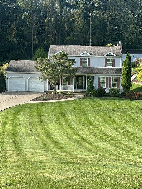 1st image of 118 Woodland Dr