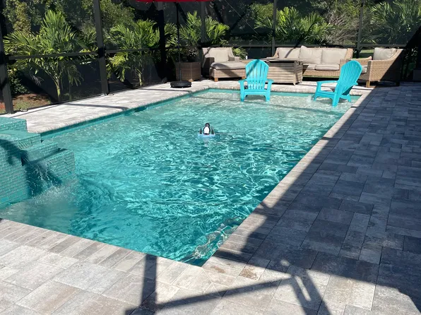 8422 Sumner Ave, Fort Myers, FL 33908