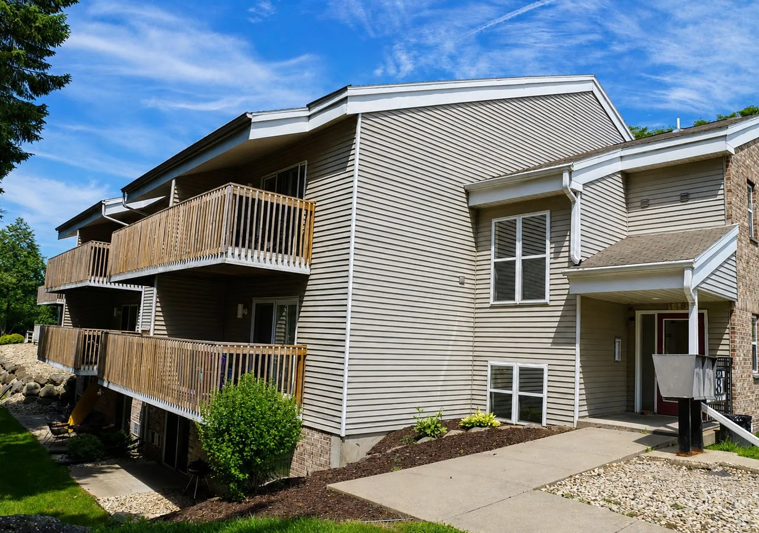 Conservancy Park Apartments — Photo 1