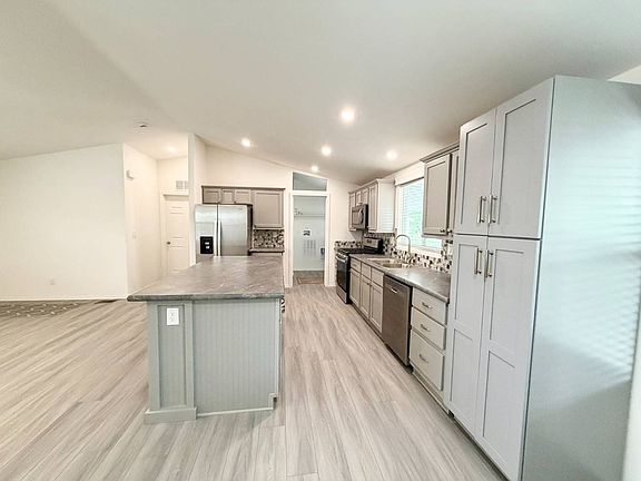4th image of 2121 S Pantano Rd Unit 360
