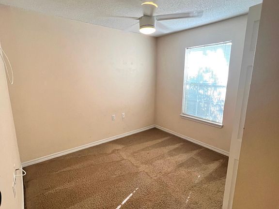 3rd image of 7989 Stonebrook Dr