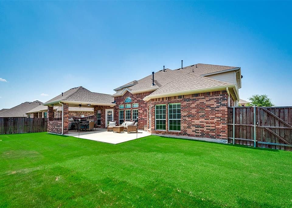 2nd image of 1112 Glendon Dr