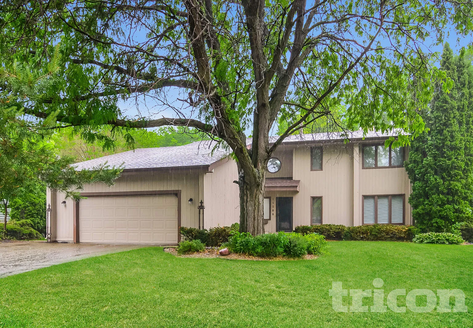 15588 Canyon Ridge Eden Prairie MN — Photo 1