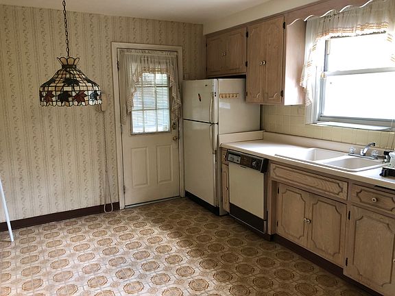 4th image of 1519 Franklin Ave