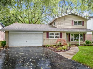 267 Bennett Ln, Des Plaines, IL 60016