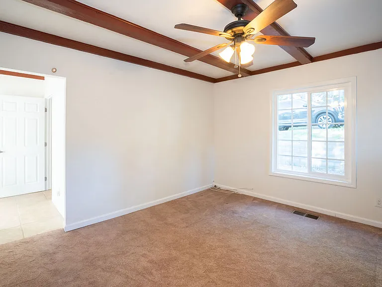 521 Pioneer Rd — Photo 15