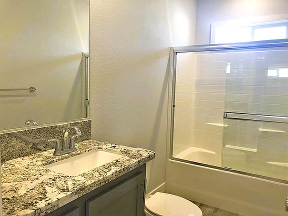 4th image of 1225 Vienna Dr #730