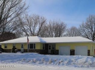 1052 Getty St, Sauk Centre, MN 56378