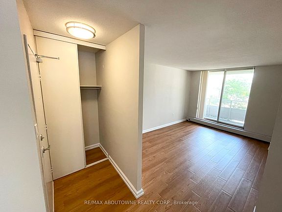 5th image of 111 Market St #207