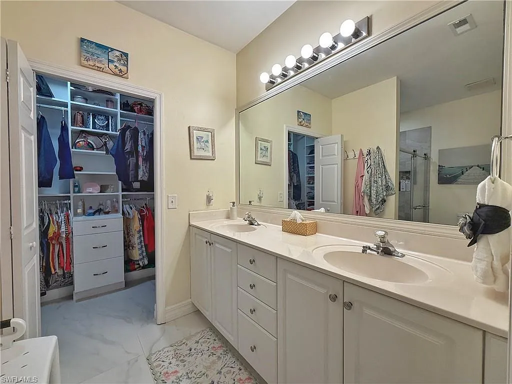2 bed, 2.0 bath, 1643 sqft, $5,000 — Photo 3