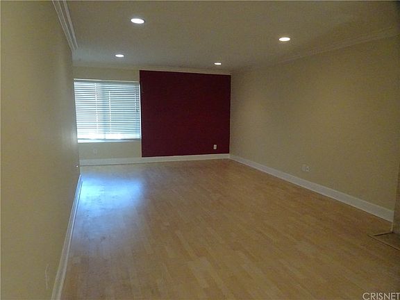 3rd image of 7035 Woodley Ave Unit 209