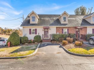 600 Hallbrook Dr #30, Johnson City, TN 37615