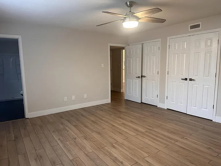 160 Cooper St — Photo 12