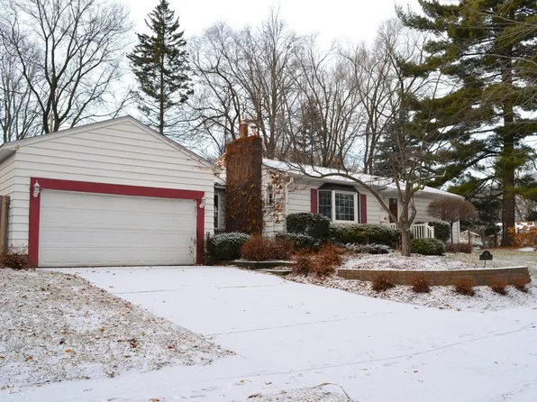 1515 W Maple Ave, Red Wing, MN 55066