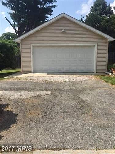 2nd image of 126 Pleasant Hill Rd