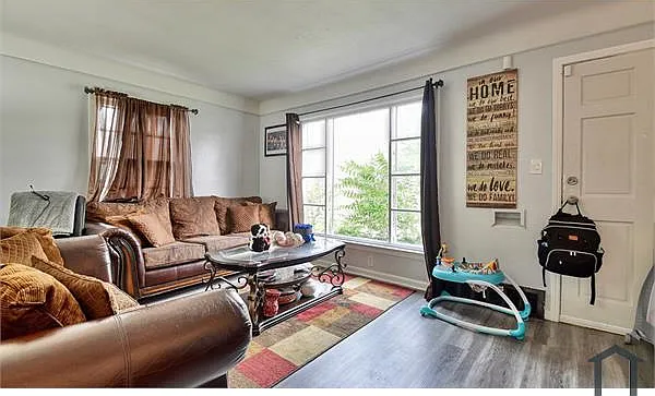 3 bed, 1903 sqft, $1,700 — Photo 3